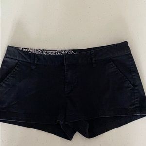VOLCOM black shorts